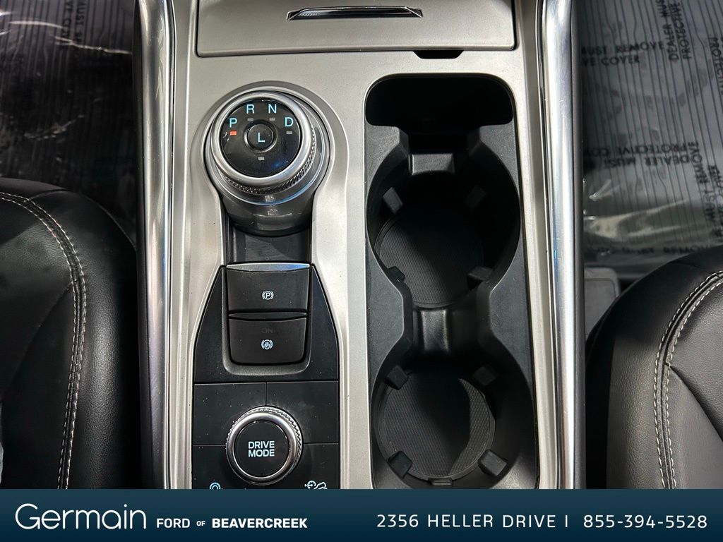 2022 Ford Explorer XLT photo 16