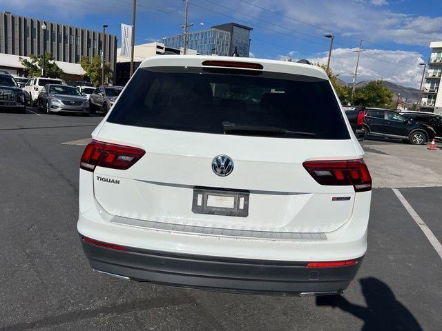 2021 Volkswagen Tiguan S photo 3