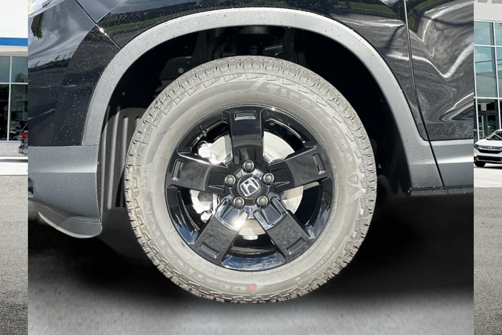 2025 Honda Ridgeline Black Edition photo 30