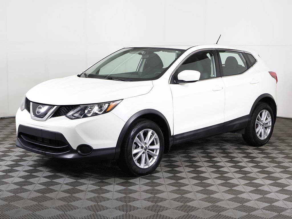 2019 Nissan Rogue Sport S photo 4