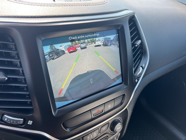 2022 Jeep Cherokee Latitude Lux photo 11