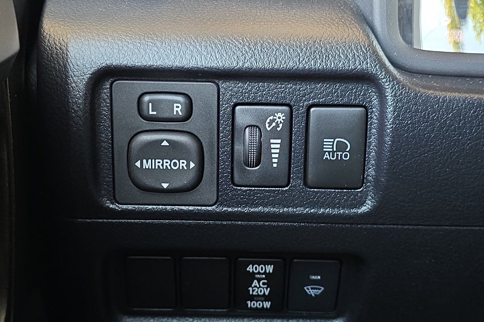 2022 Toyota 4Runner SR5 photo 27