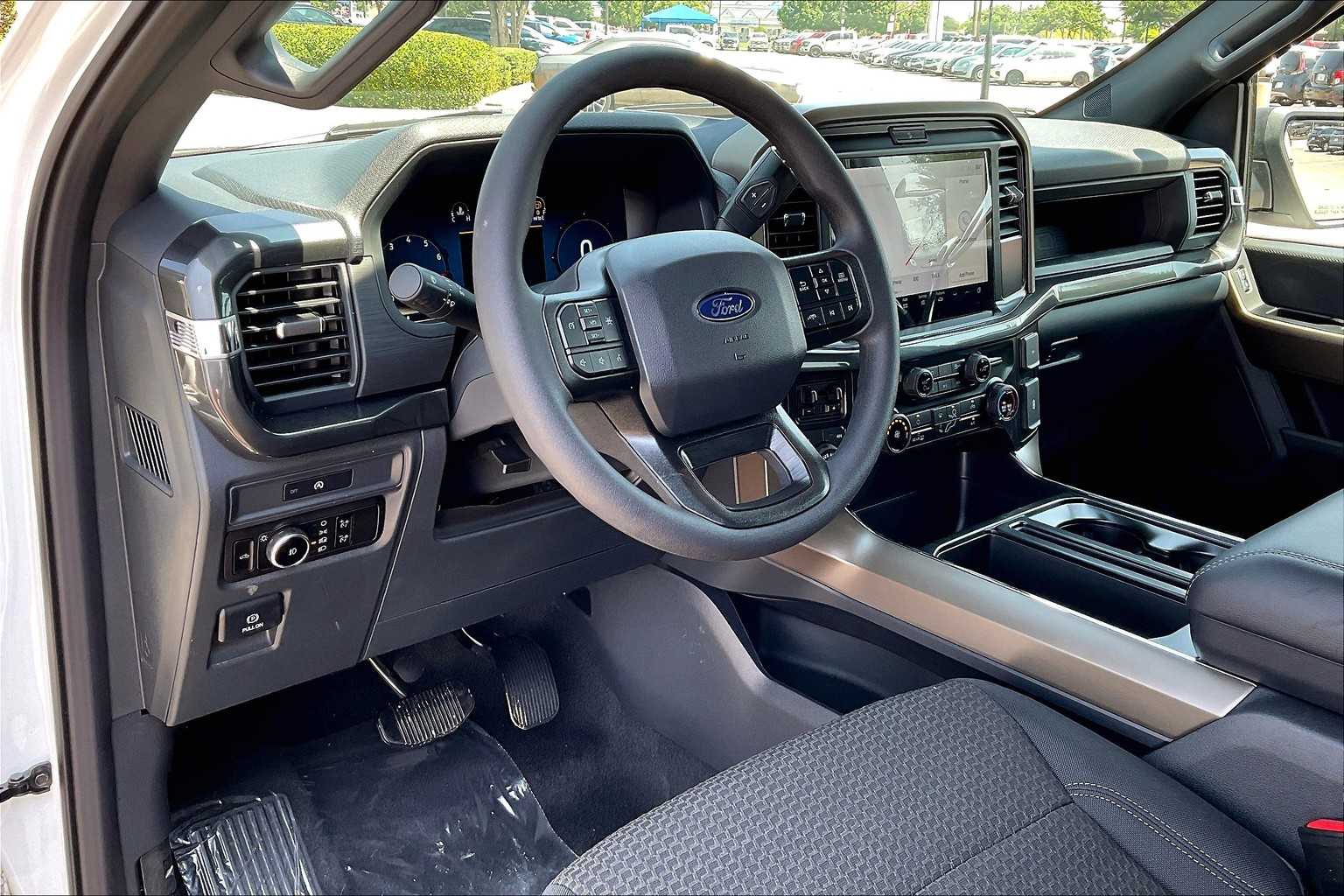 2025 Ford F-150 STX photo 8