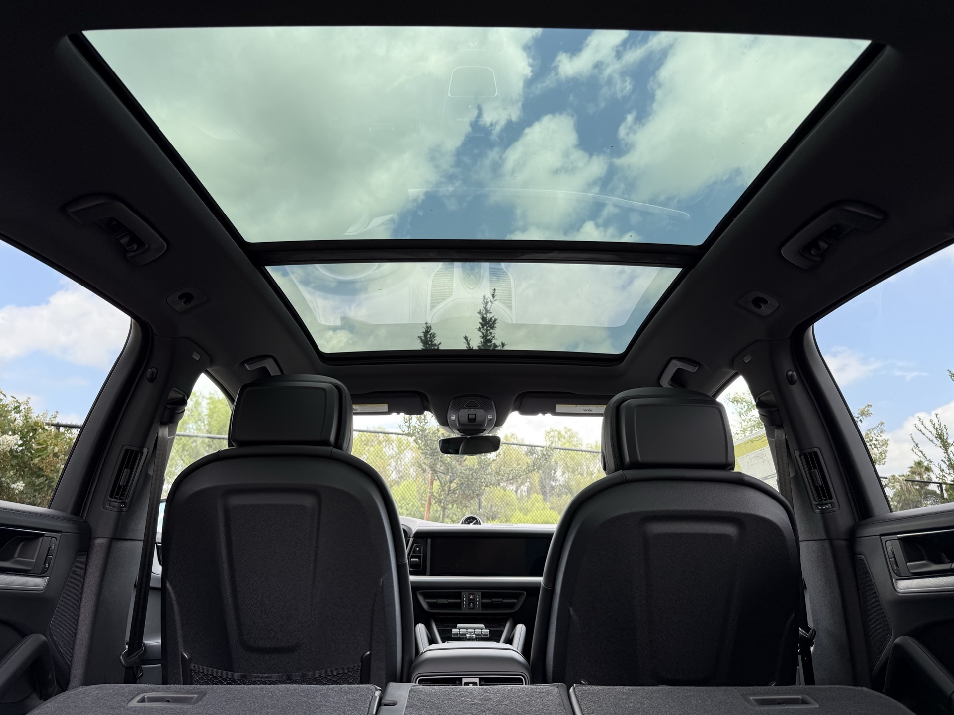 2025 Porsche Cayenne E-Hybrid S photo 32