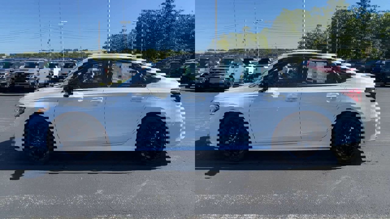2025 Honda Civic Sport photo 5