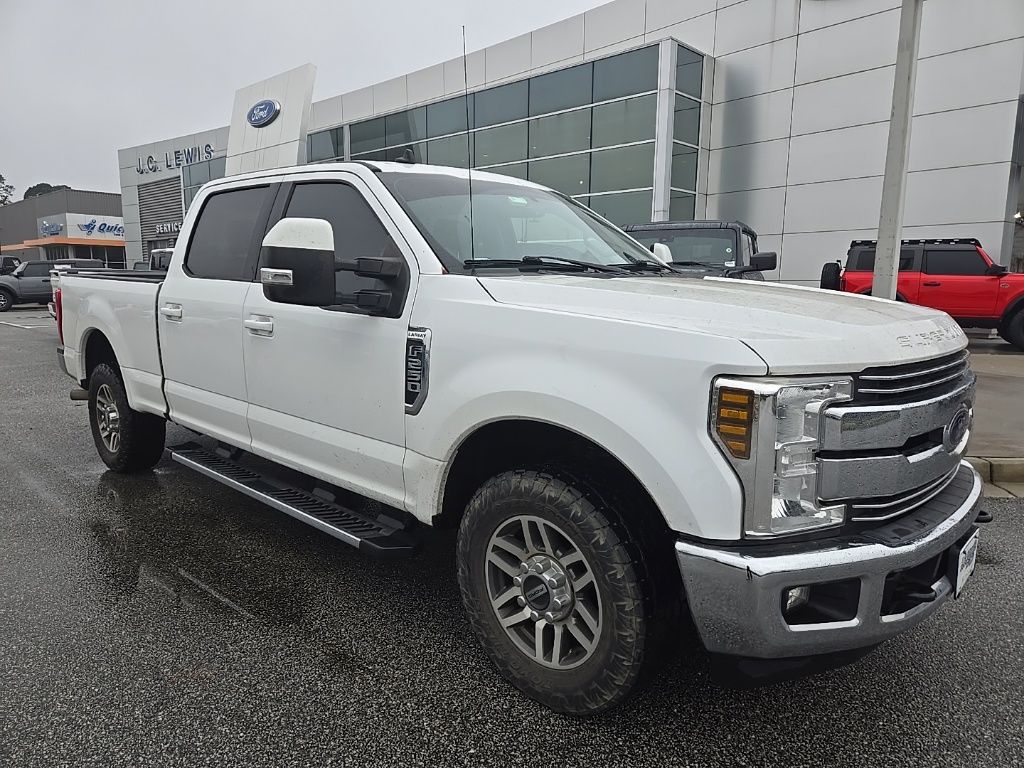 2019 Ford F-250 Super Duty Lariat's photo