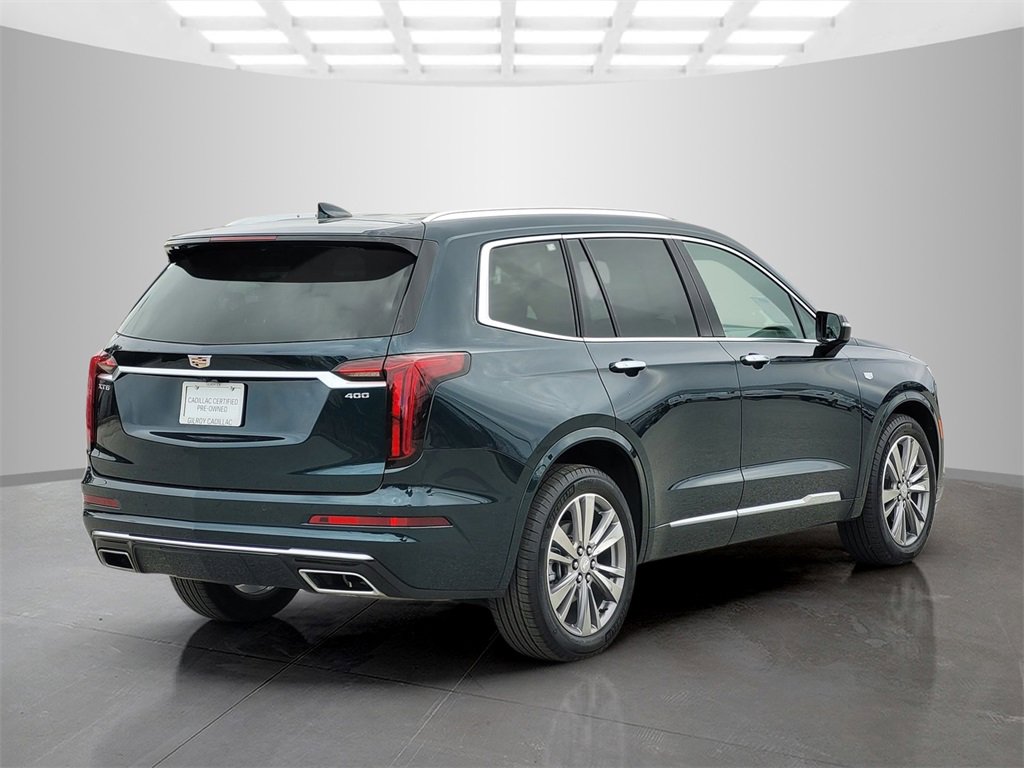 2025 Cadillac XT6 Premium Luxury photo 4