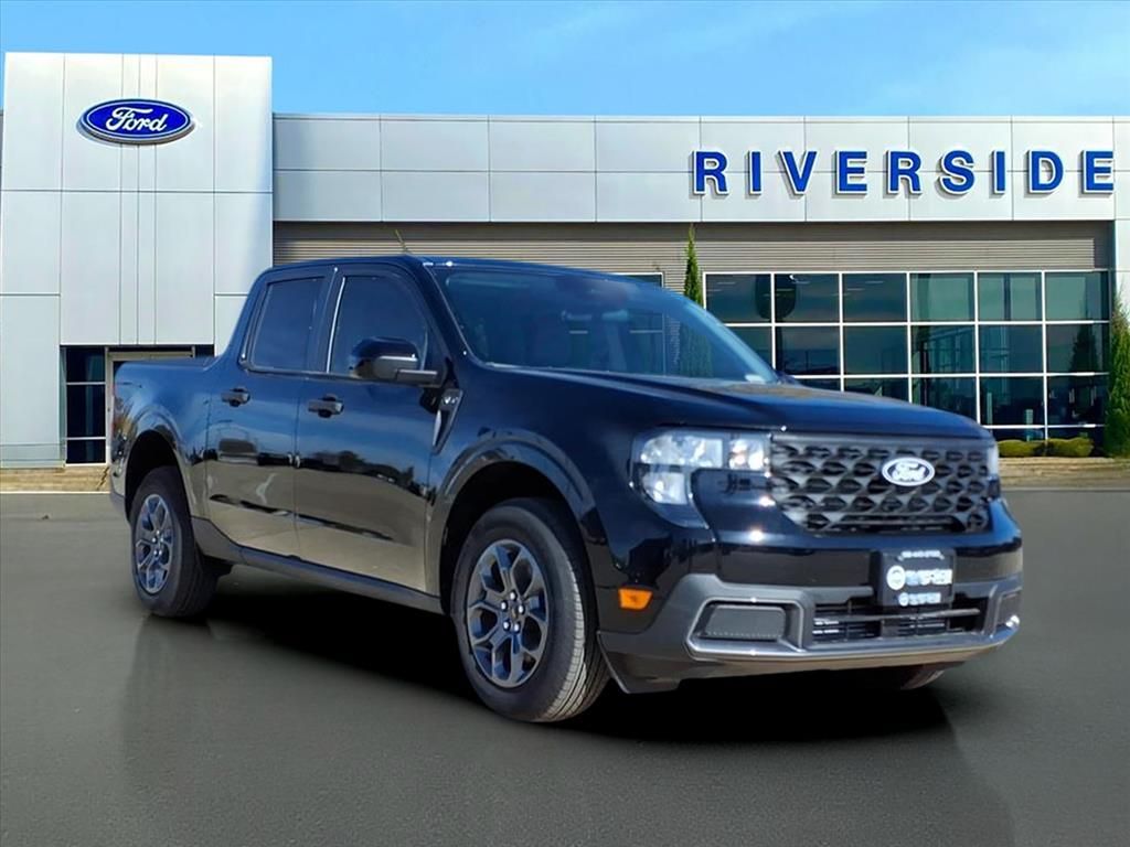 2025 Ford Maverick XLT's photo