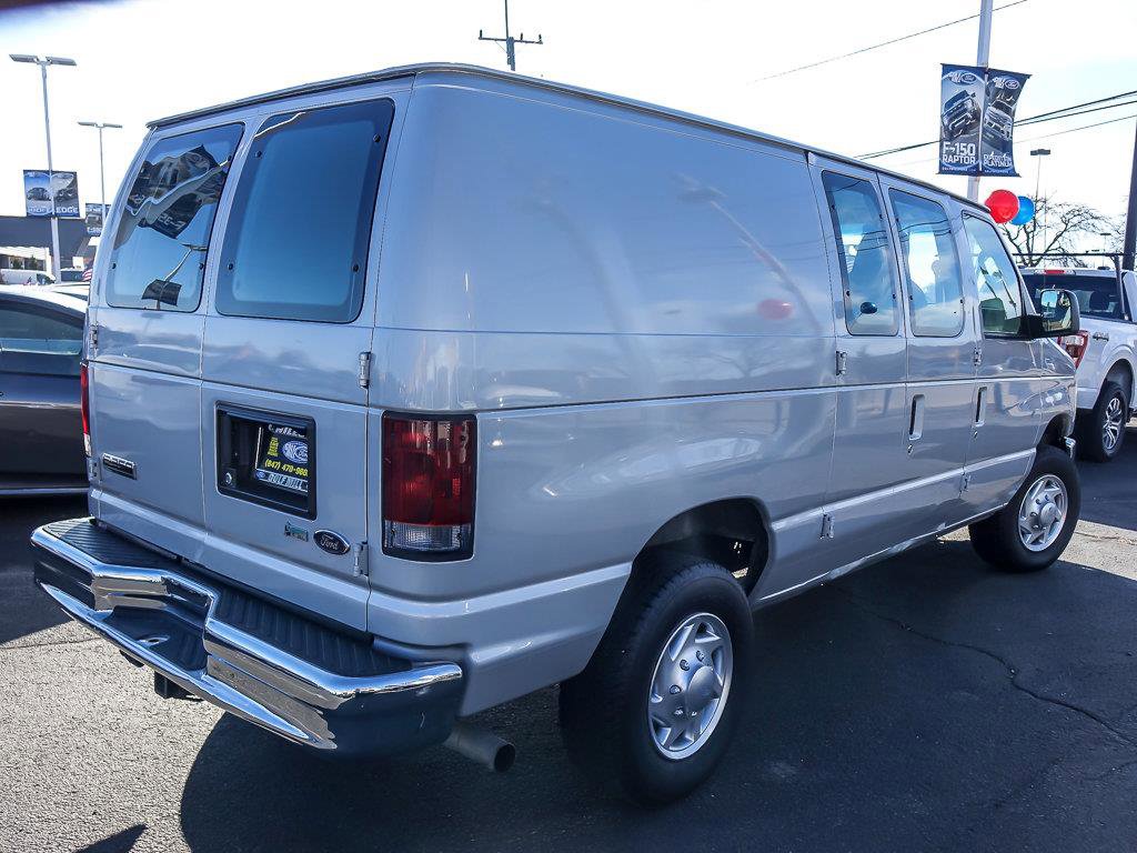 2010 FORD E-350 - Image 9