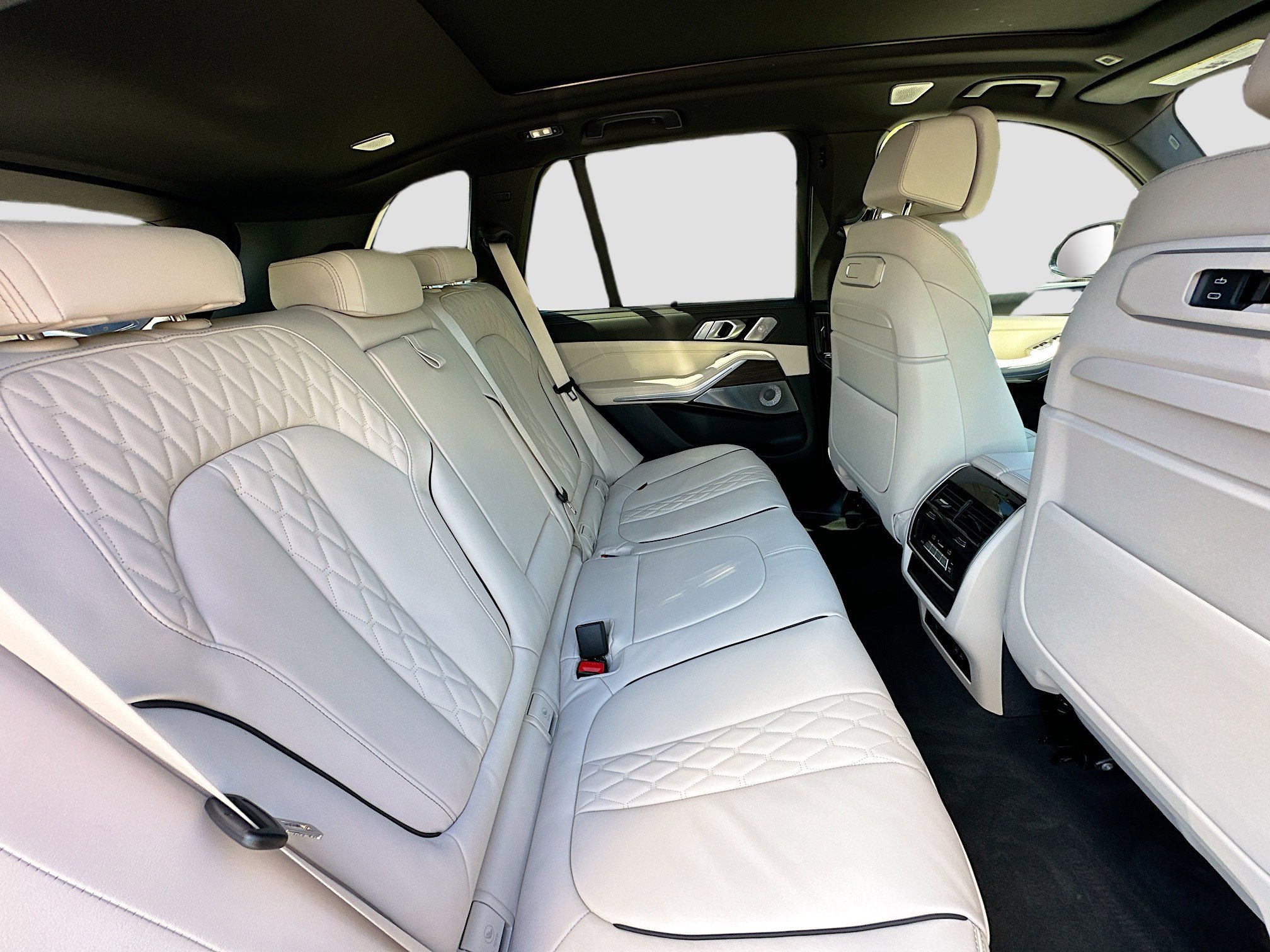 2026 Bmw X5 M60i photo 24