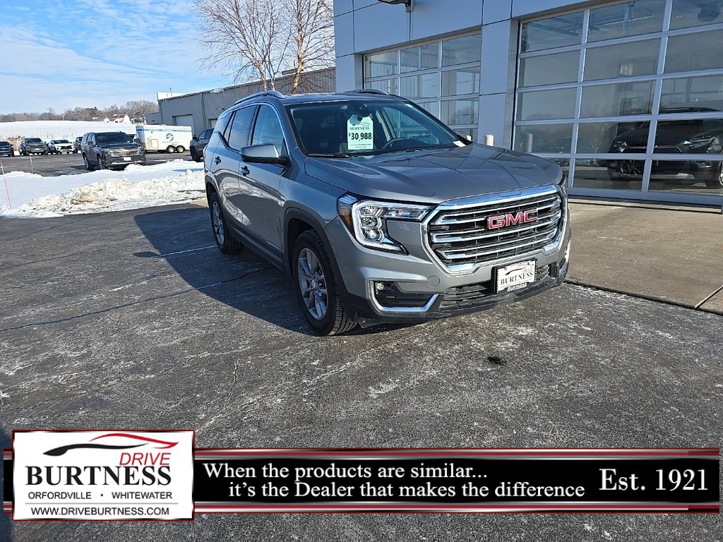 2024 GMC Terrain SLT's photo