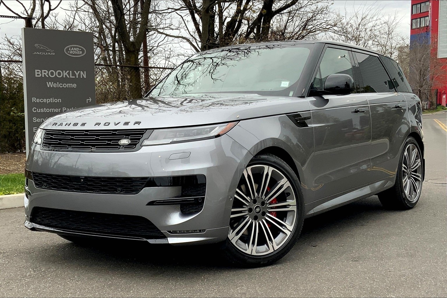 2025 Land Rover Range Rover Sport Dynamic SE's photo