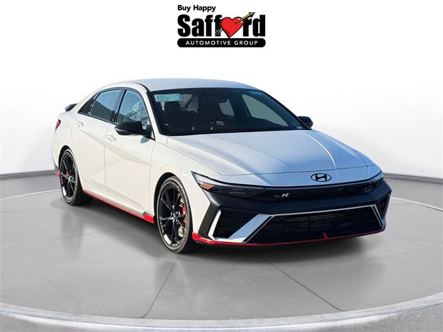2025 Hyundai Elantra Base photo 8