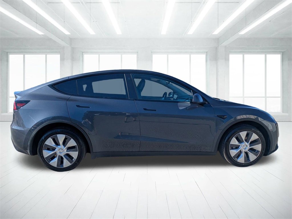 2023 Tesla Model Y Long Range photo 2