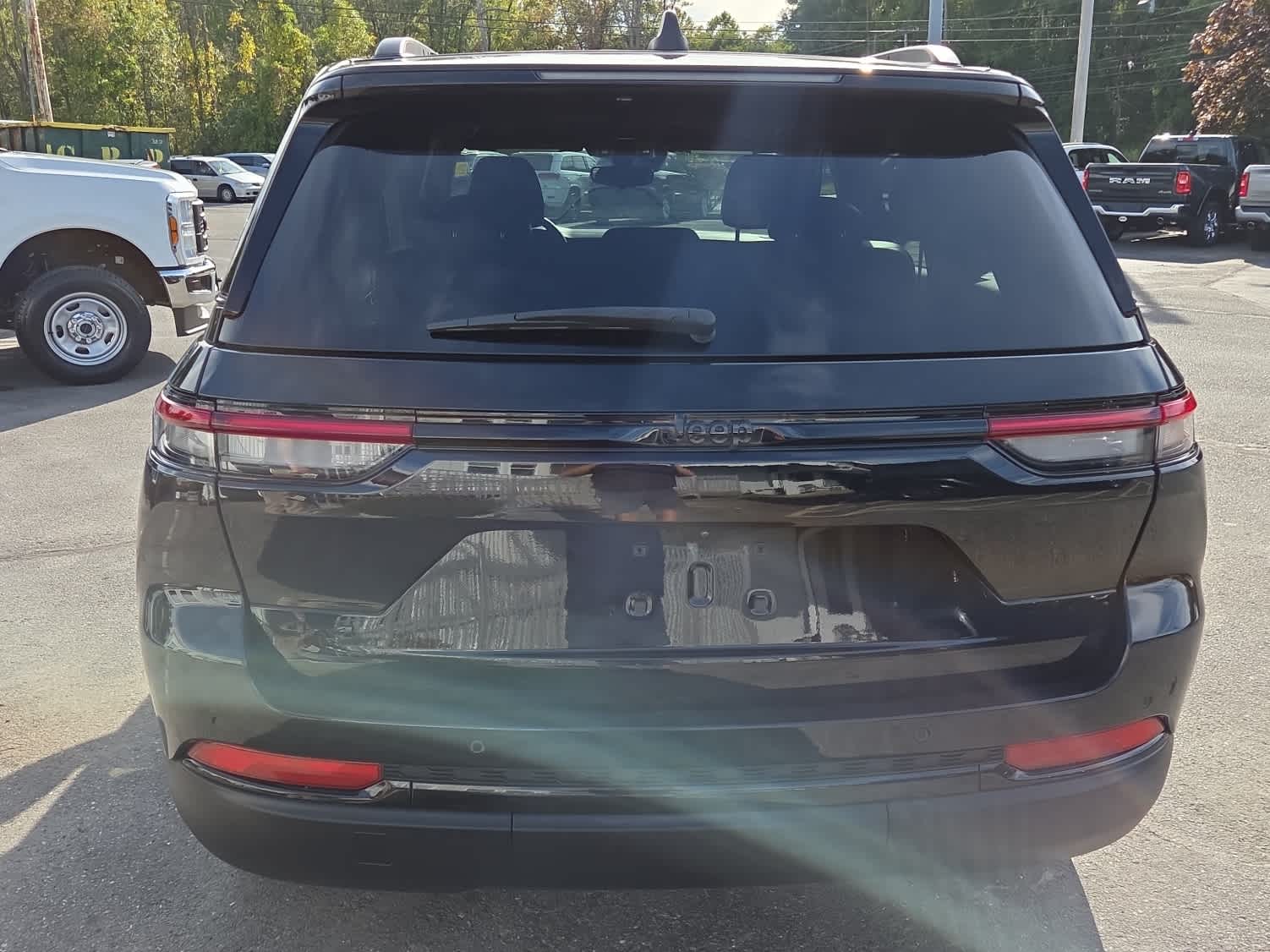 2022 Jeep Grand Cherokee Altitude photo 4