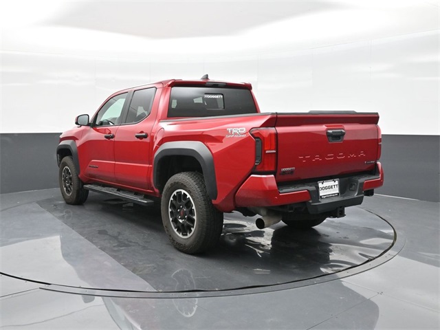 2025 Toyota Tacoma TRD photo 8