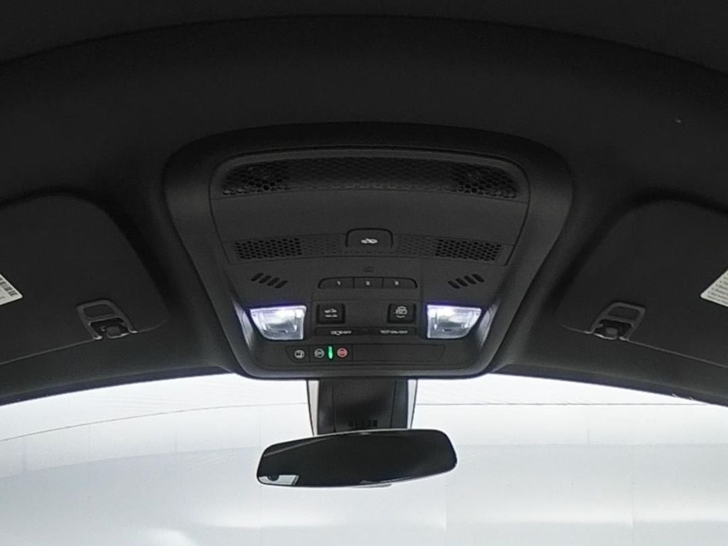 2025 Cadillac XT5 Sport photo 16