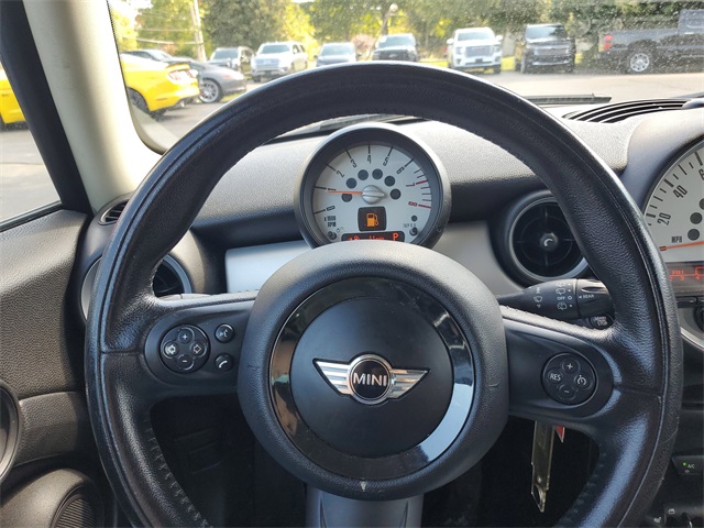 2013 Mini Cooper Base photo 9