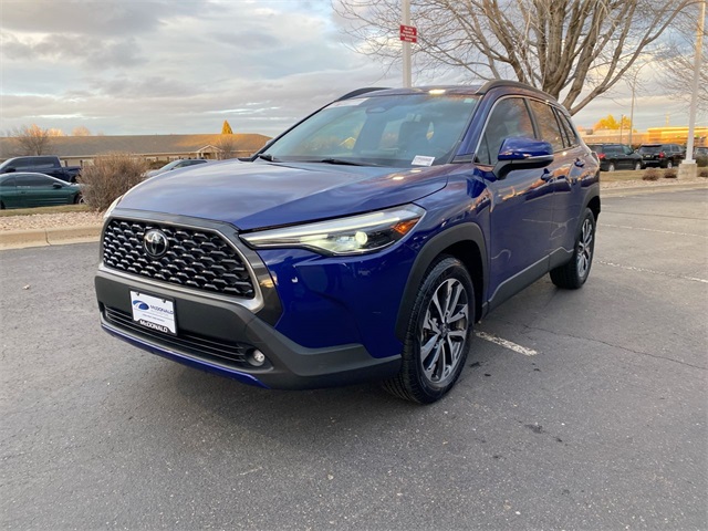 2023 Toyota Corolla Cross XLE's photo