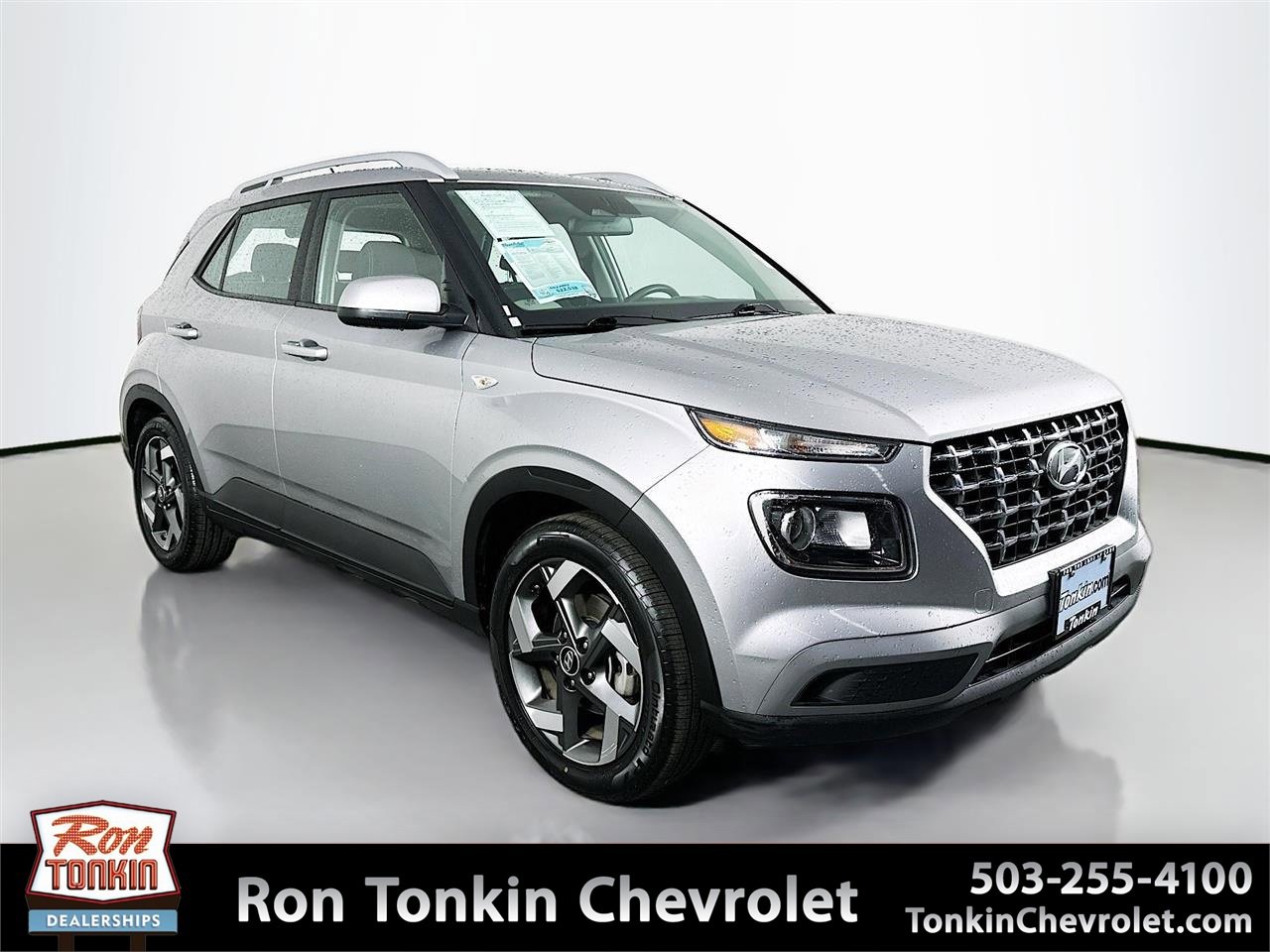 2023 Hyundai Venue SEL's photo