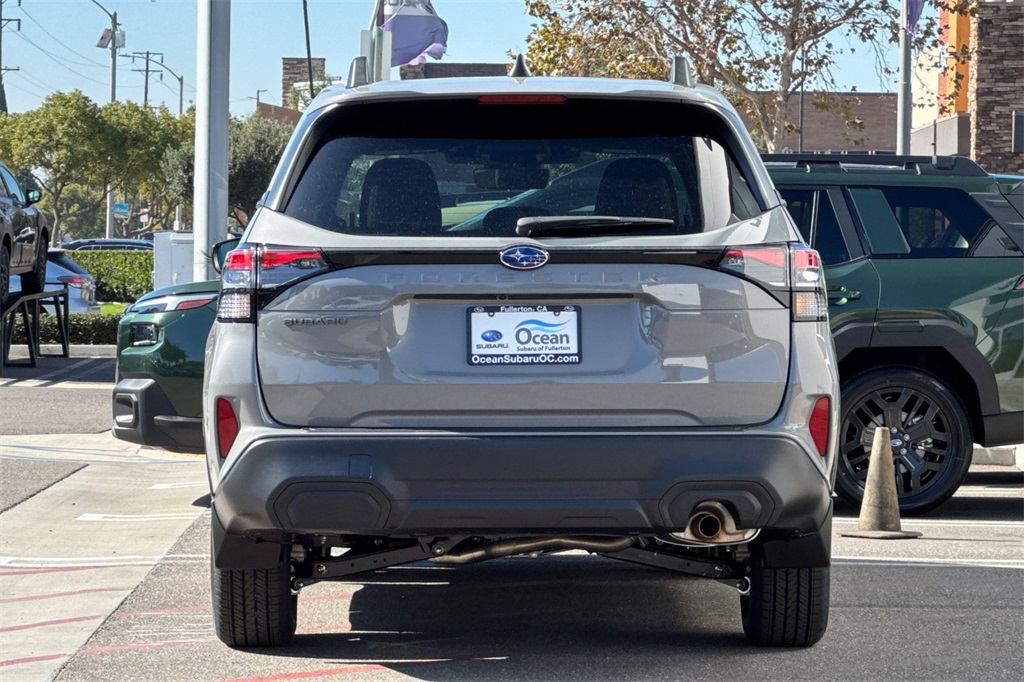 2026 Subaru Forester Premium photo 3