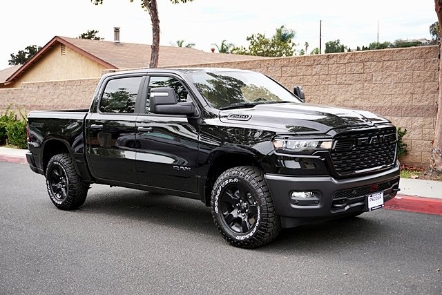 2026 Ram 1500 Warlock photo 4