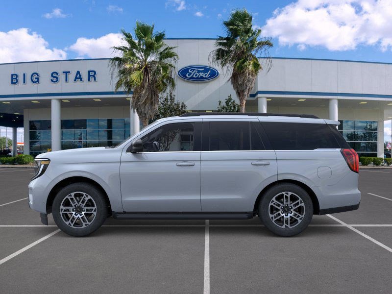 2025 Ford Expedition photo 3