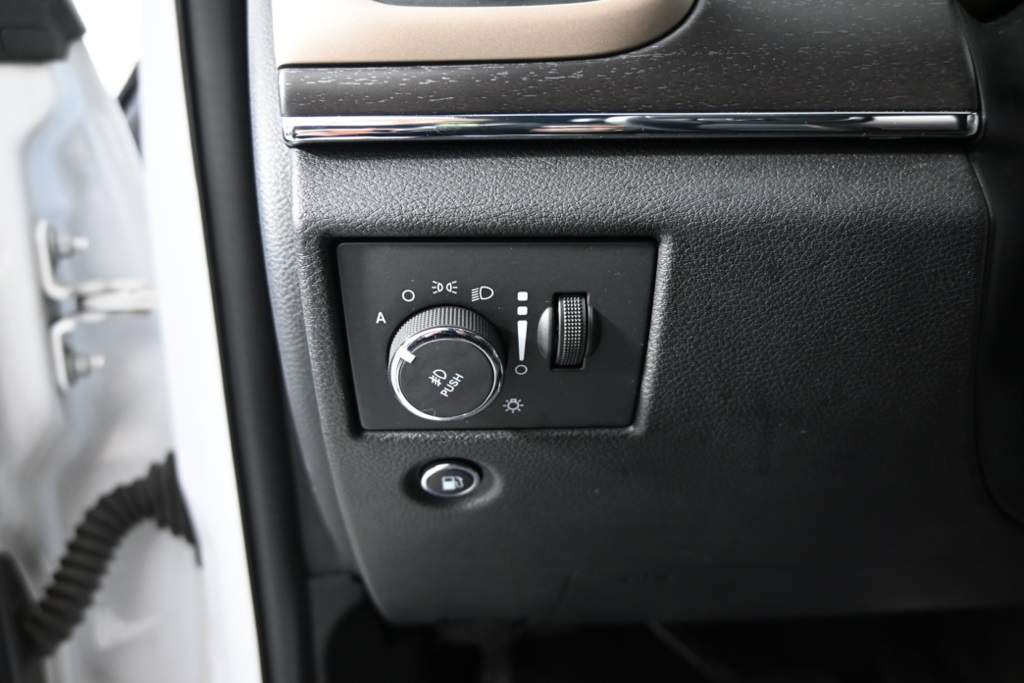 2016 Jeep Grand Cherokee Limited photo 23