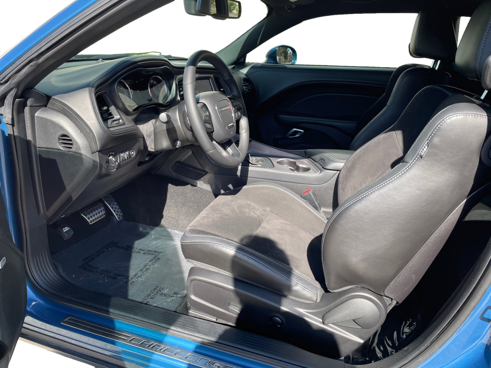 Used 2023 Dodge Challenger R/T with VIN 2C3CDZFJ7PH546505 for sale in Kansas City