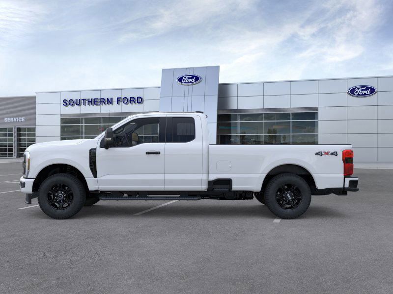 2025 Ford F-350 XL photo 3