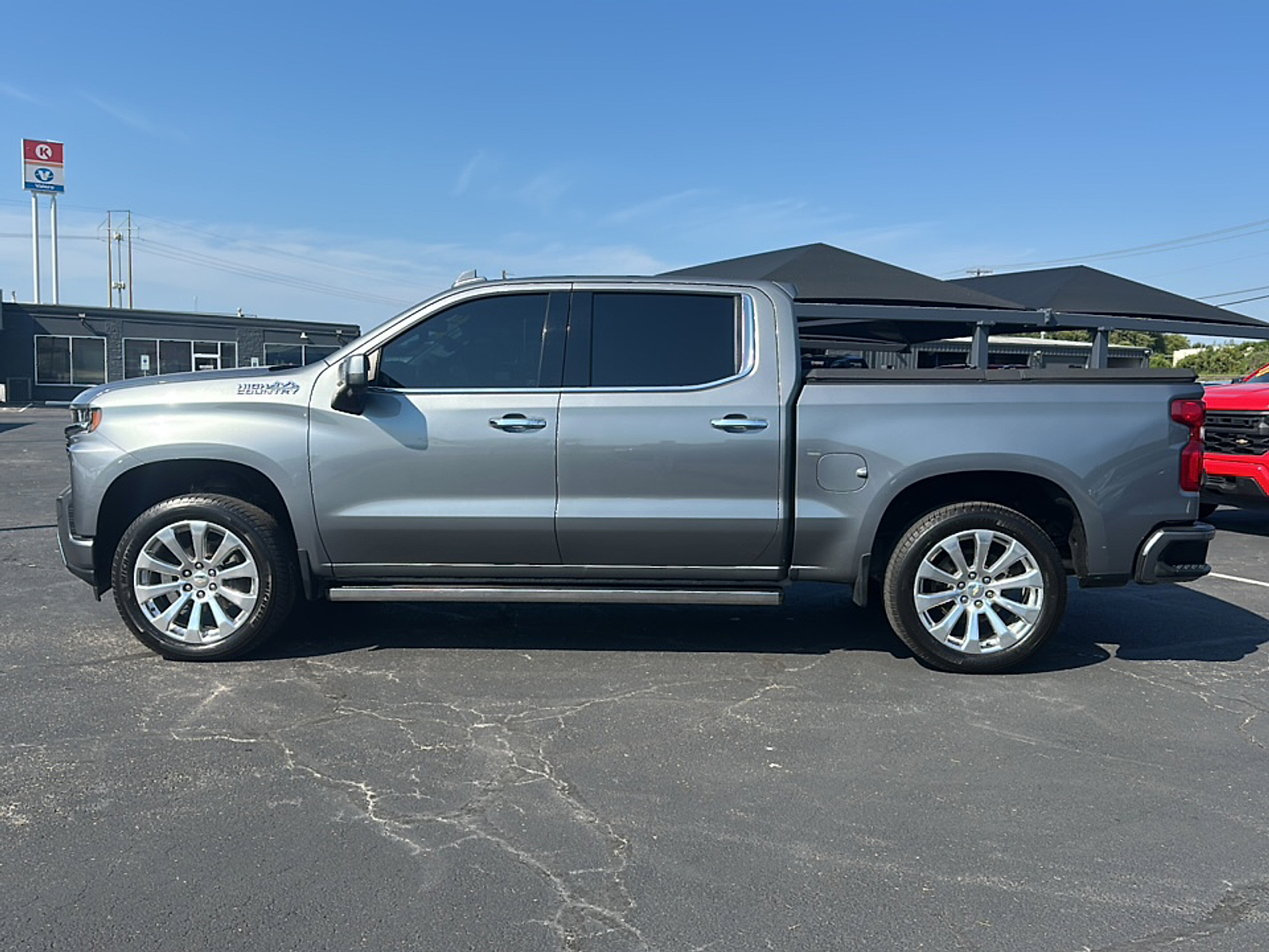 2021 Chevrolet Silverado 1500 High Country photo 2