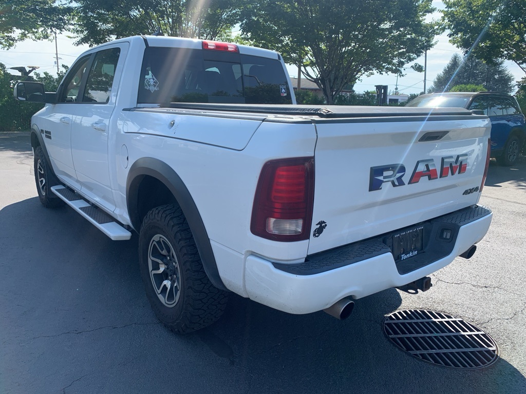 2018 Ram 1500 Sport photo 2