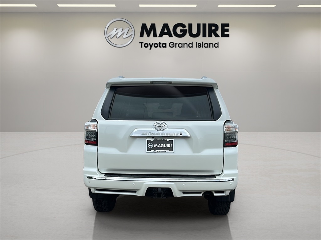 2022 Toyota 4Runner Limited photo 4