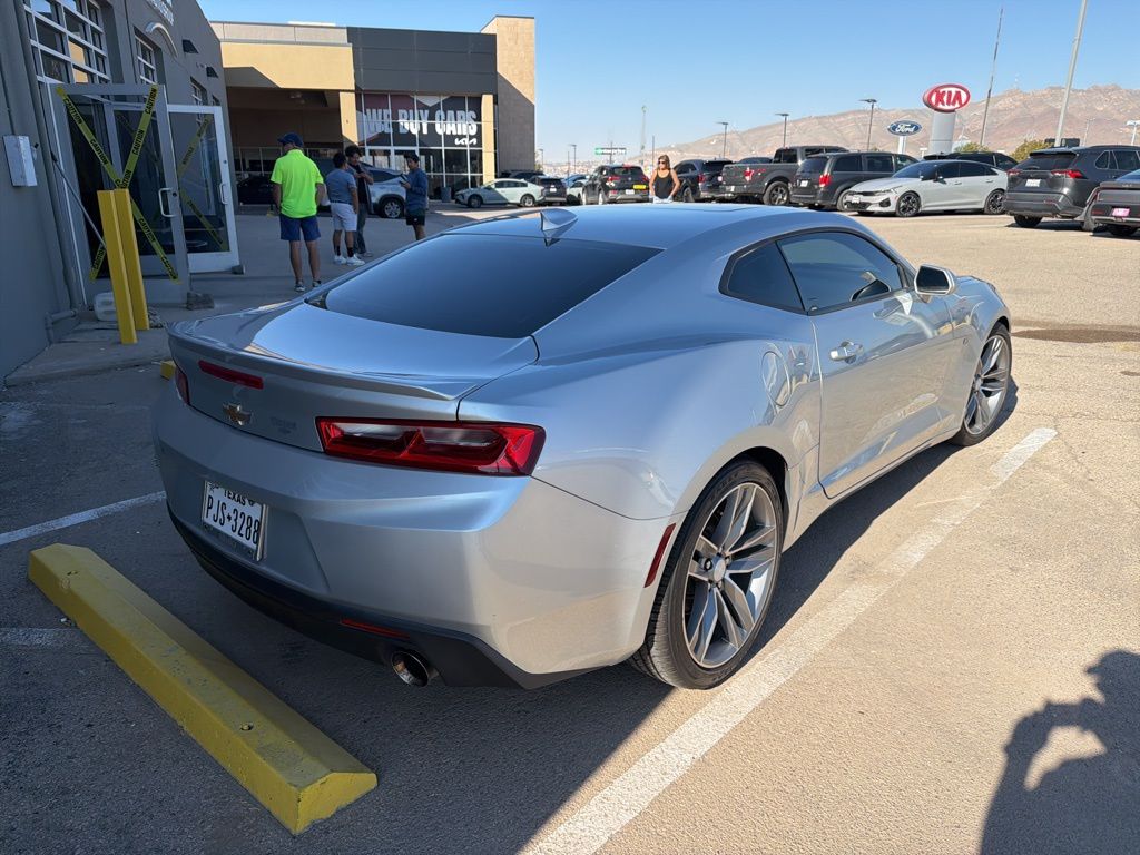 2018 Chevrolet Camaro 1LT photo 6
