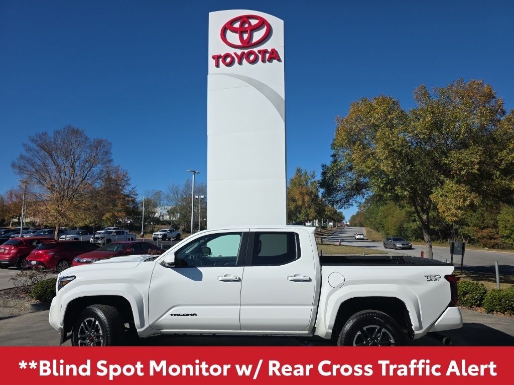 2024 Toyota Tacoma TRD Sport photo 2