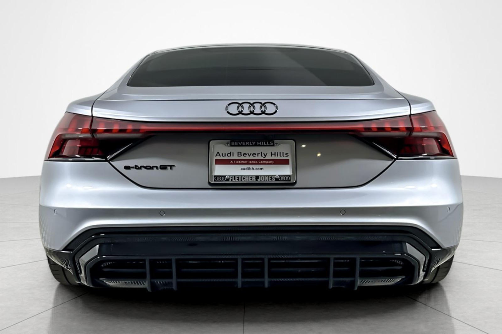 2024 Audi e-tron GT Prestige photo 4