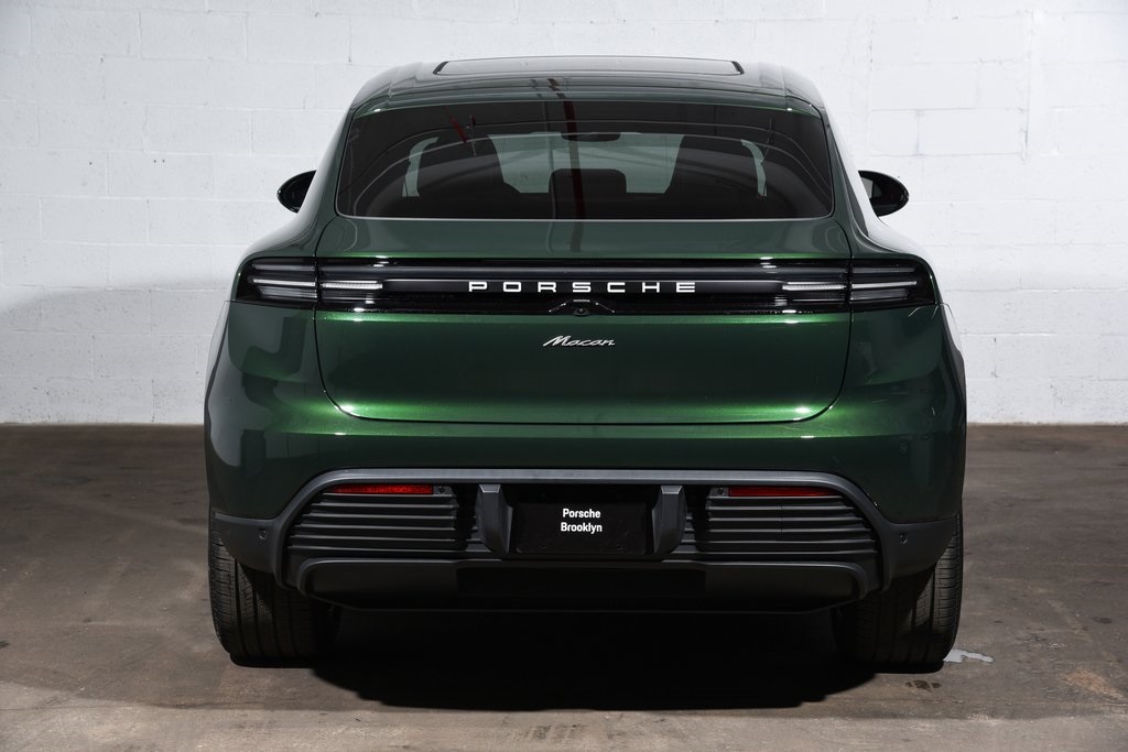 2025 Porsche Macan Electric photo 6