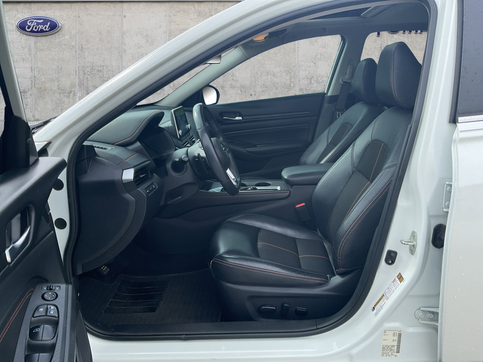 2019 Nissan Altima 2.5 SR photo 2