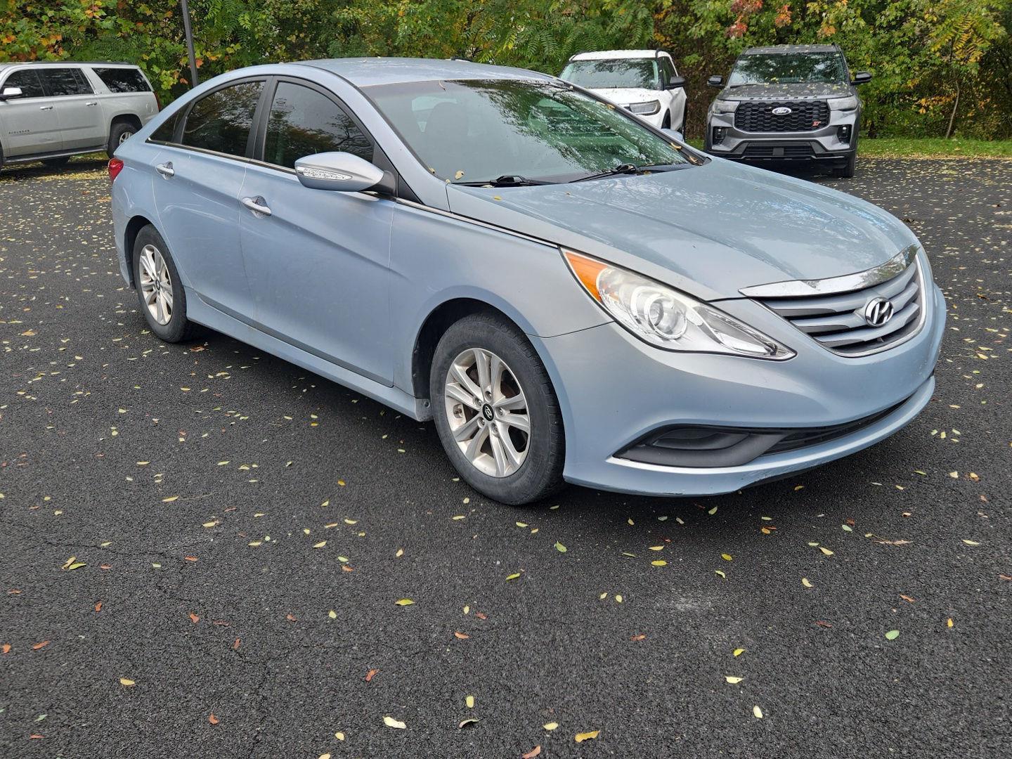 2014 Hyundai Sonata GLS photo 2