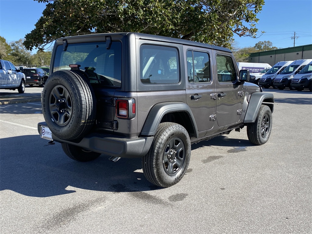 2025 Jeep Wrangler Sport photo 3