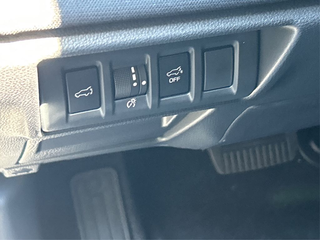 2025 Subaru Outback Premium photo 33
