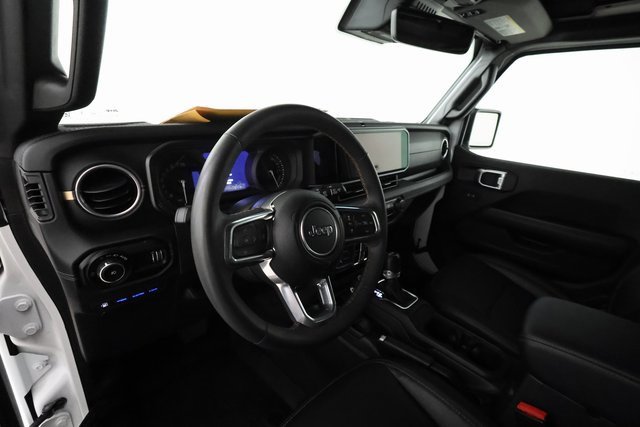 2024 Jeep Wrangler 4xe Sahara photo 11