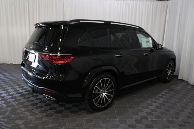 2025 Mercedes Benz GLS 450 4MATIC photo 6
