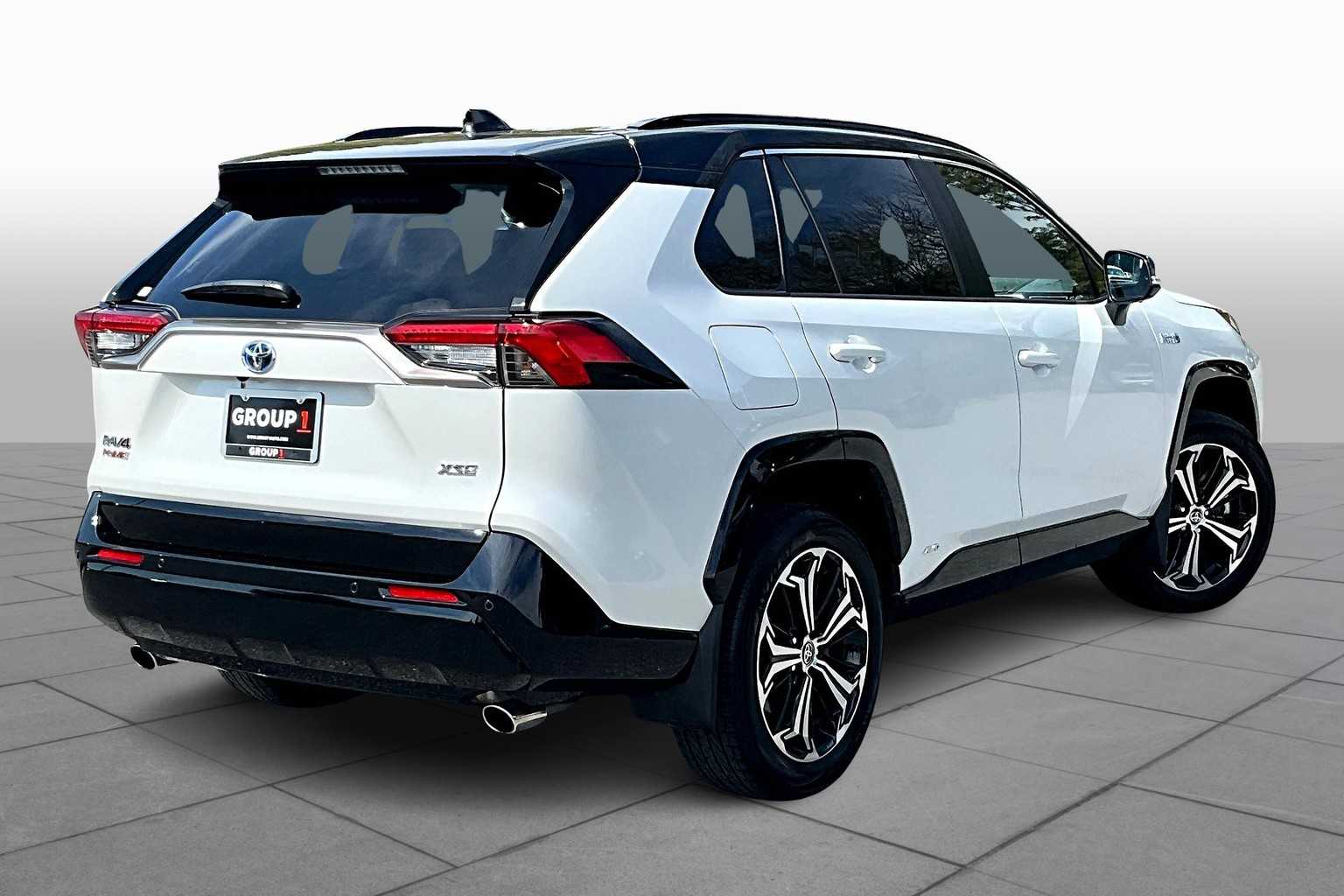 2024 Toyota RAV4 Prime XSE Premium photo 11