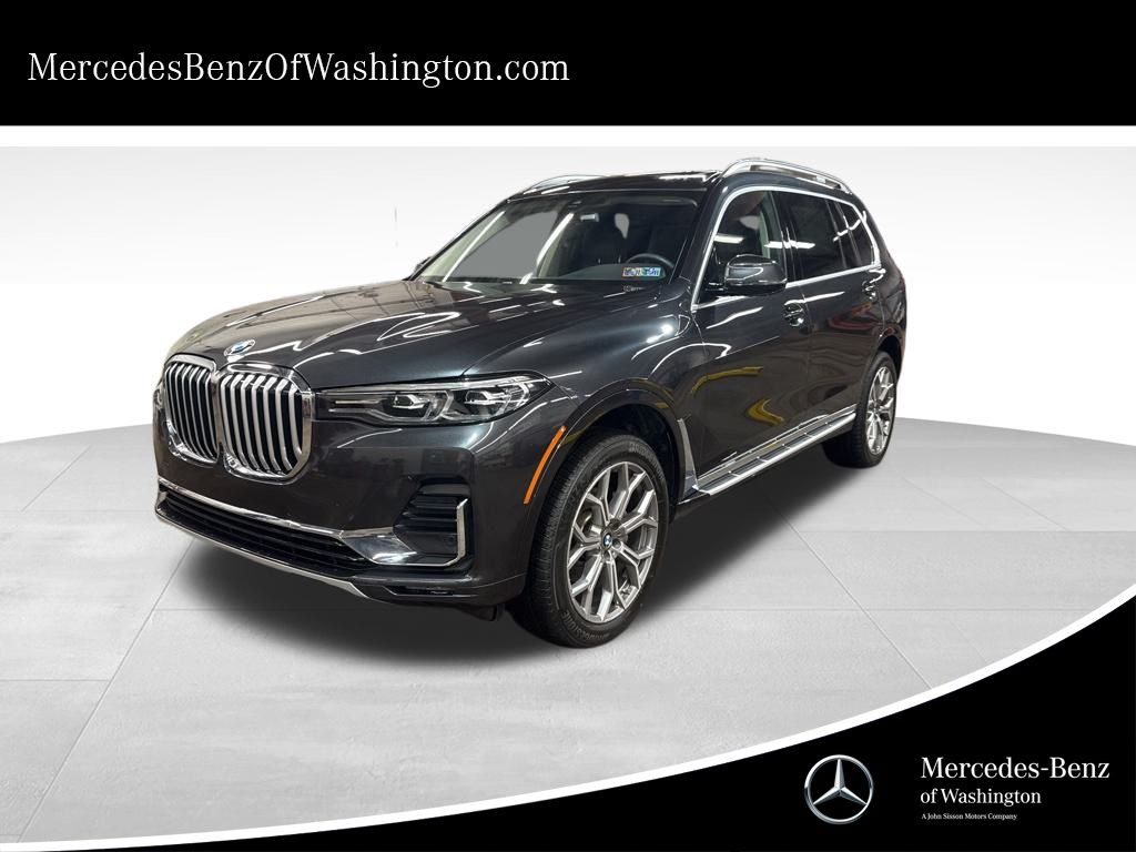 2022 BMW X7 40i's photo