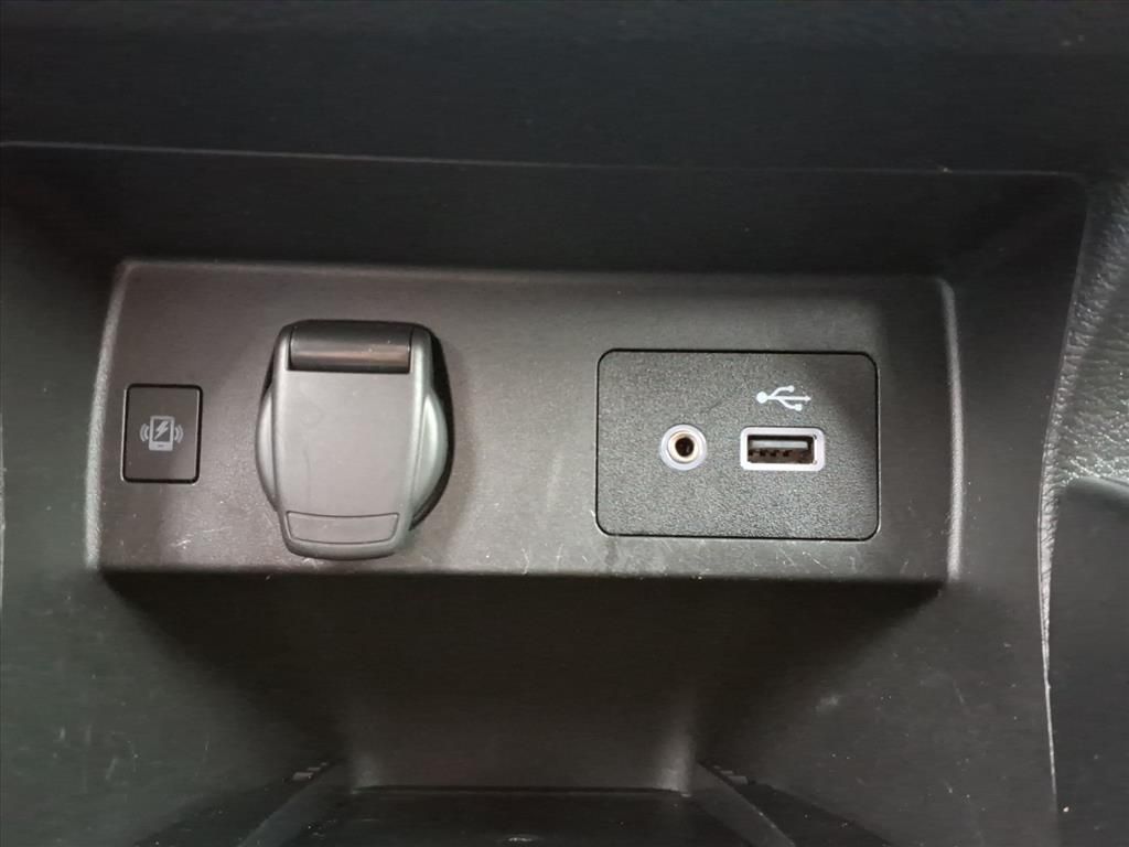 2023 NISSAN VERSA - Image 12