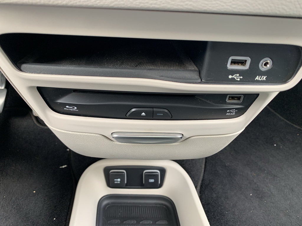 2018 Chrysler Pacifica Touring Plus photo 22