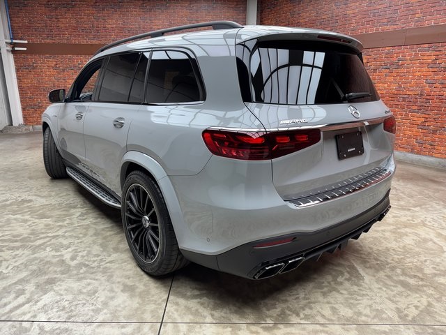 2025 Mercedes Benz GLS 63 AMG 4MATIC photo 3