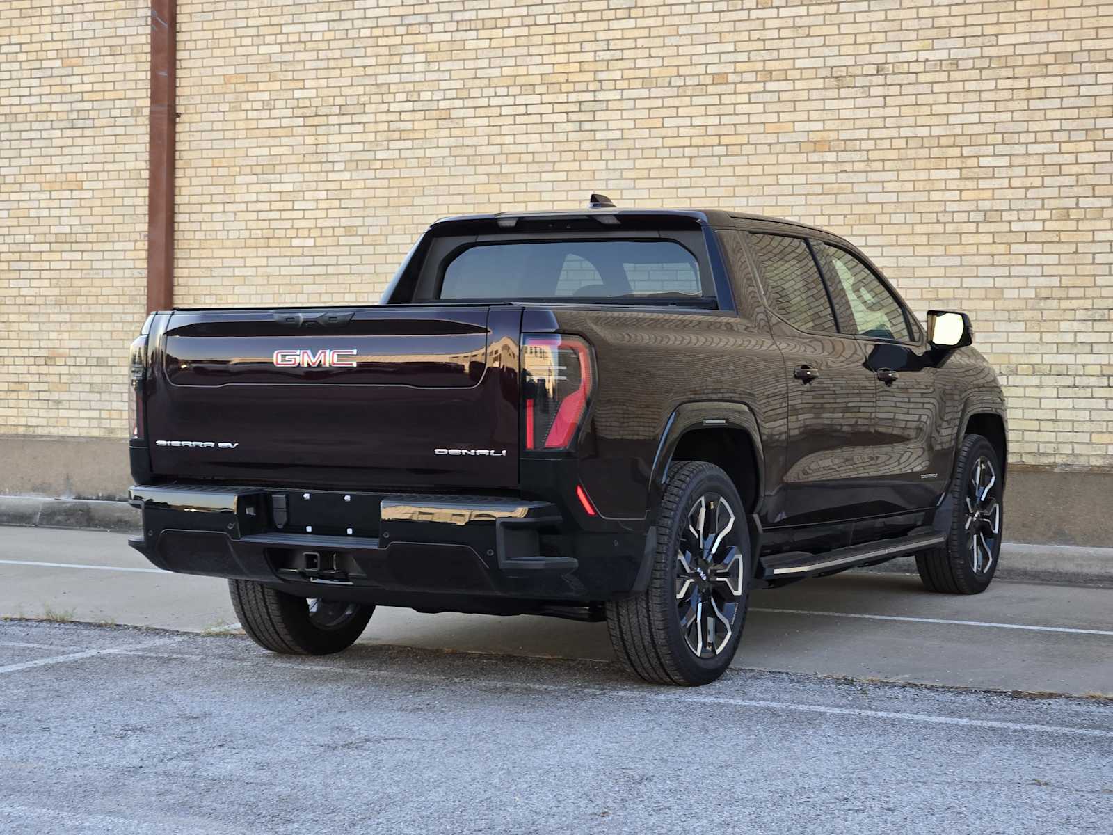 2026 Gmc Sierra Denali photo 3