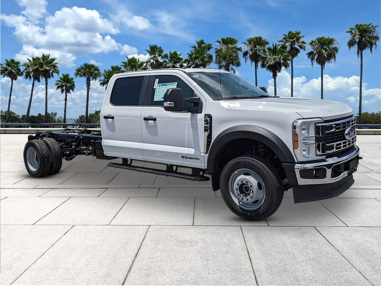 2025 Ford F-450 XL photo 2